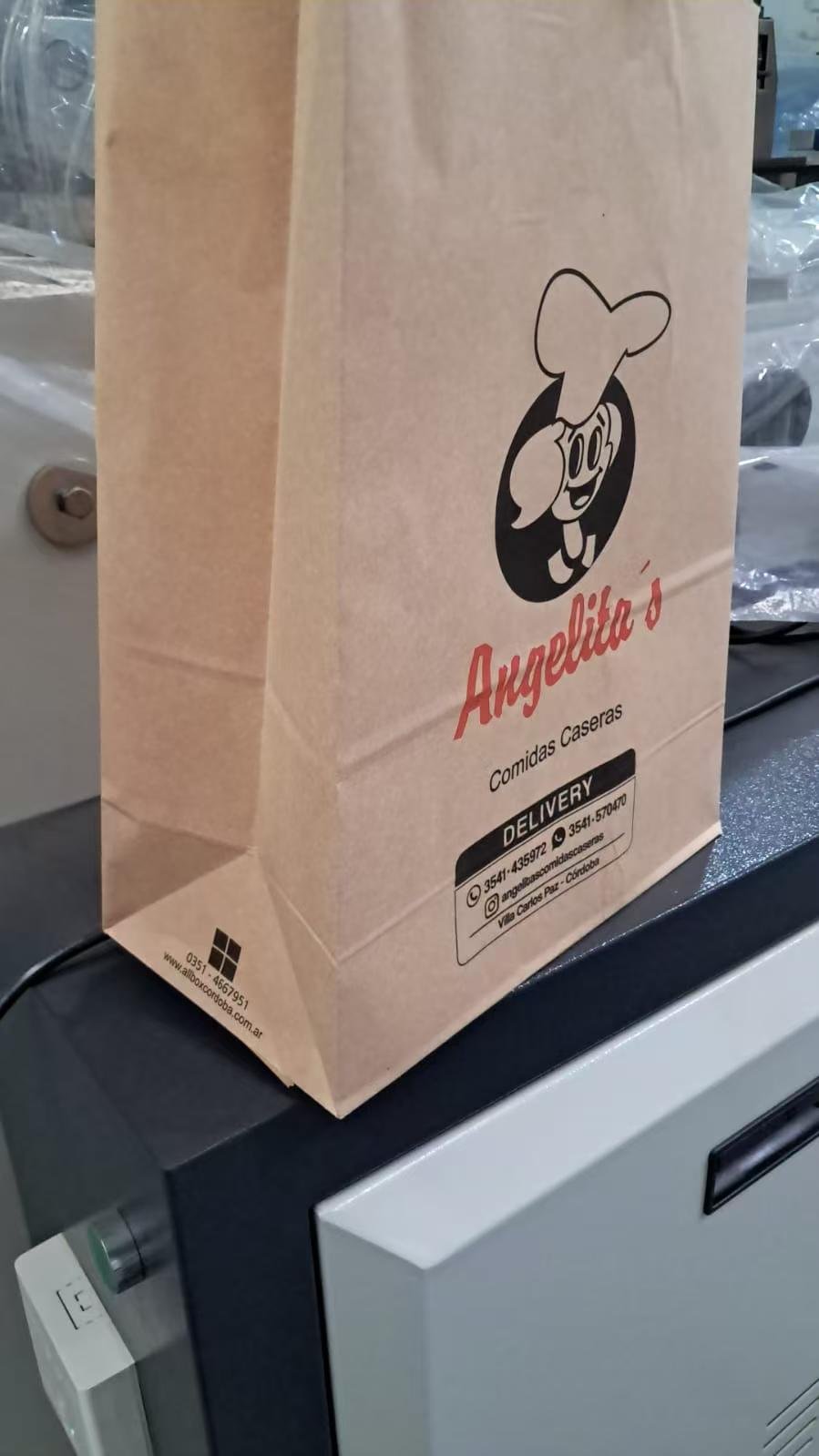 Brown kraft V bottom take-away paper bag with custom flexo printing made by V bottom paper bag making machine